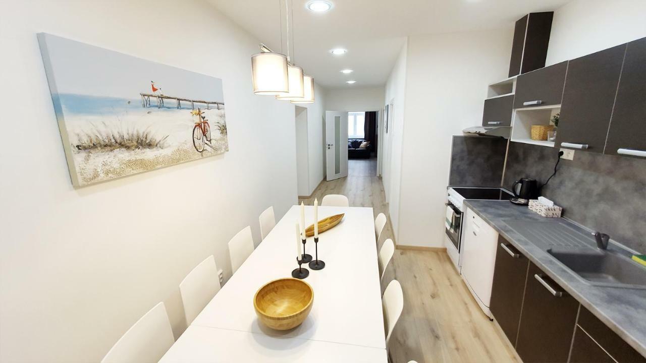 Le Monde Apartment Bratislava - Amazing 5Bdr In Downtown Экстерьер фото