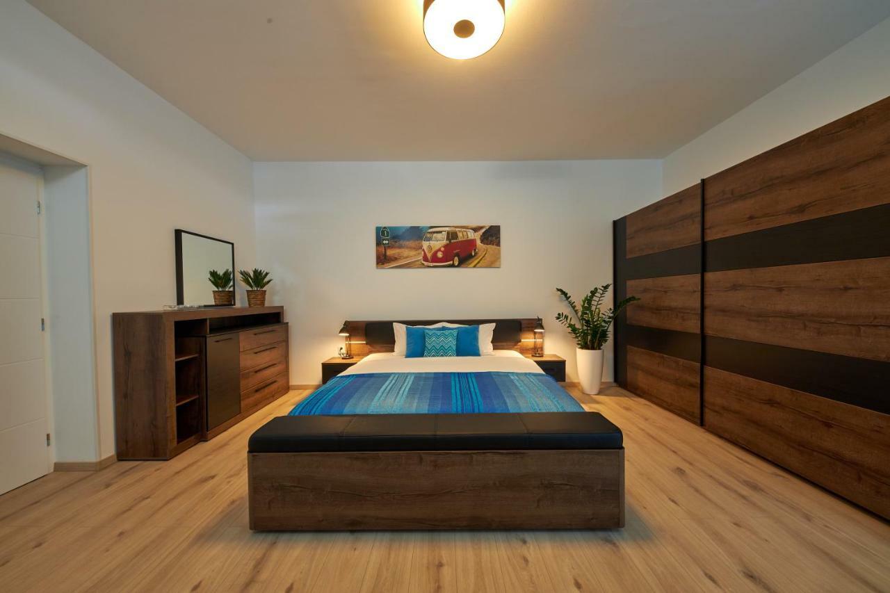 Le Monde Apartment Bratislava - Amazing 5Bdr In Downtown Экстерьер фото