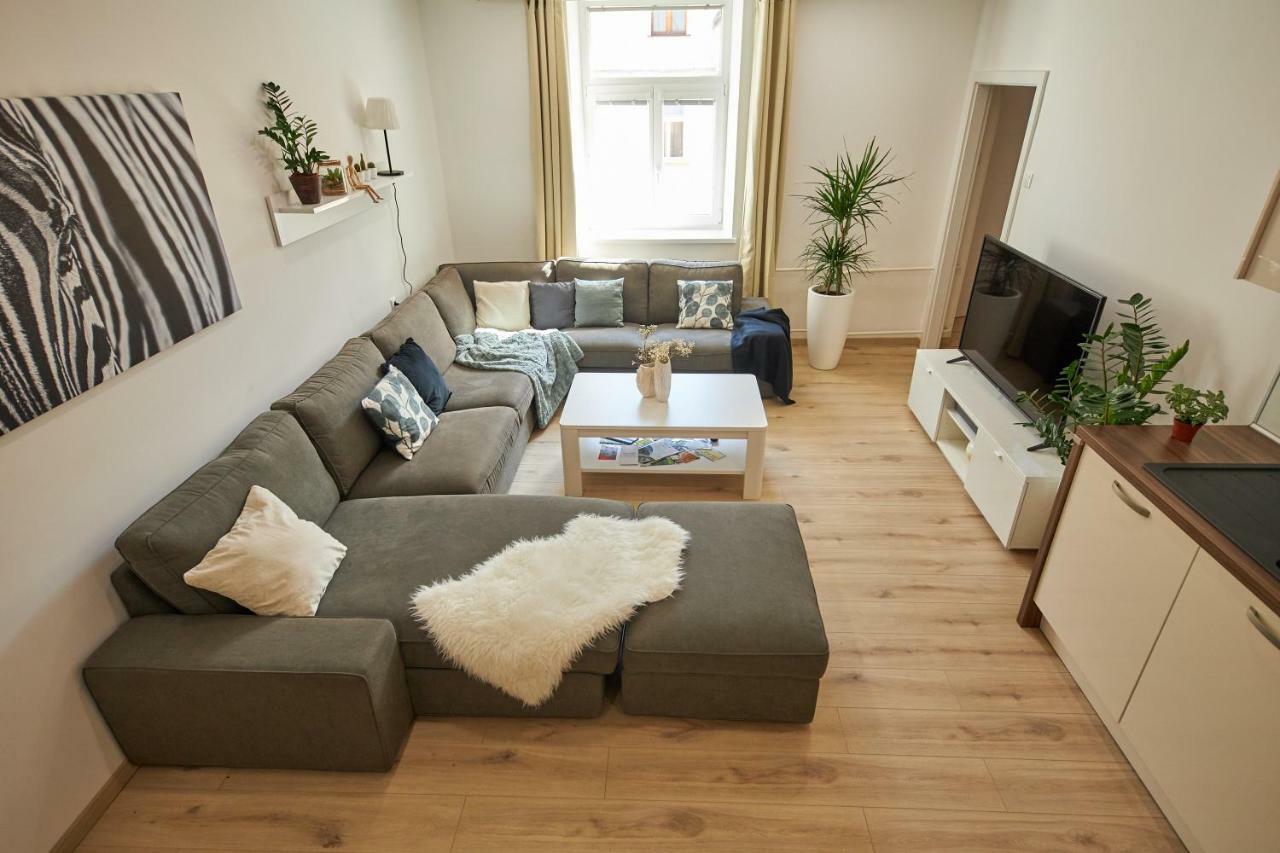 Le Monde Apartment Bratislava - Amazing 5Bdr In Downtown Экстерьер фото