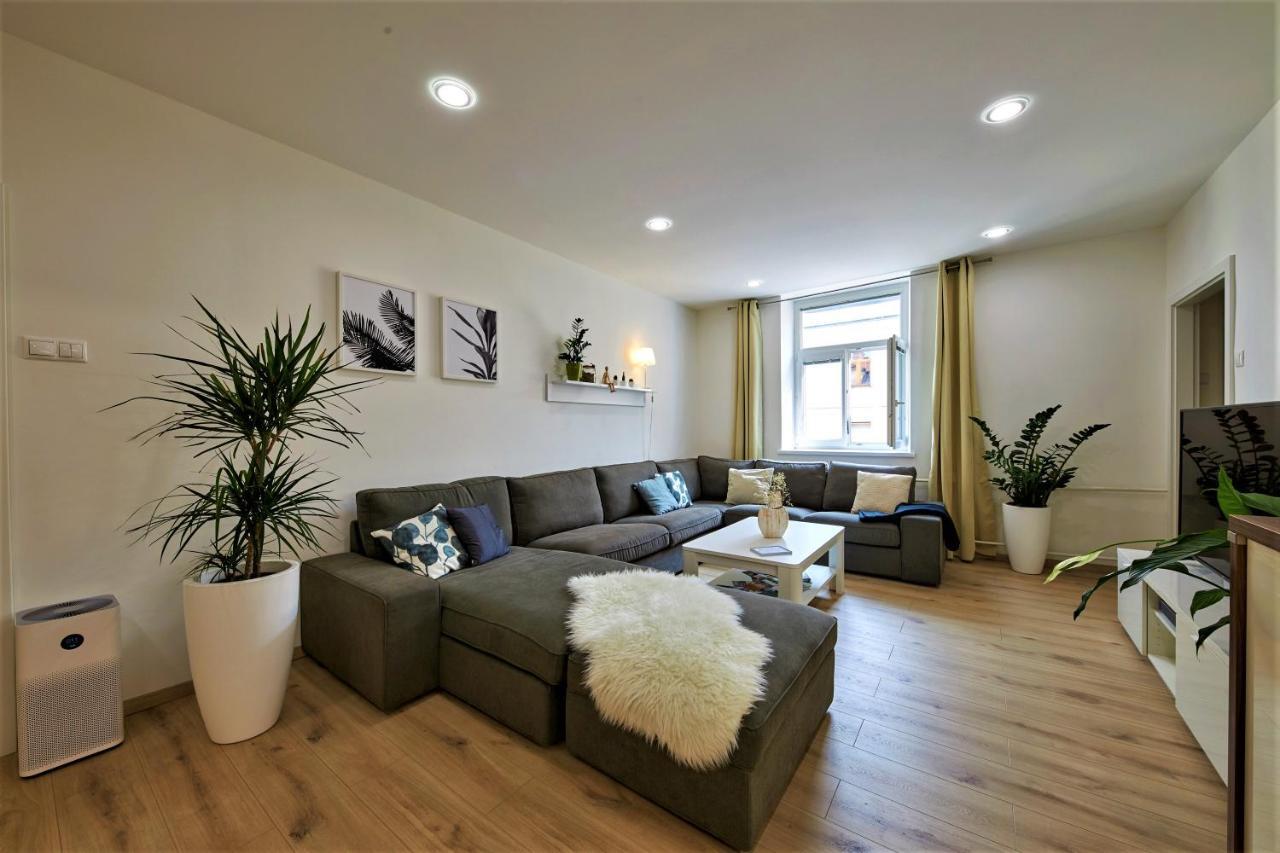 Le Monde Apartment Bratislava - Amazing 5Bdr In Downtown Экстерьер фото